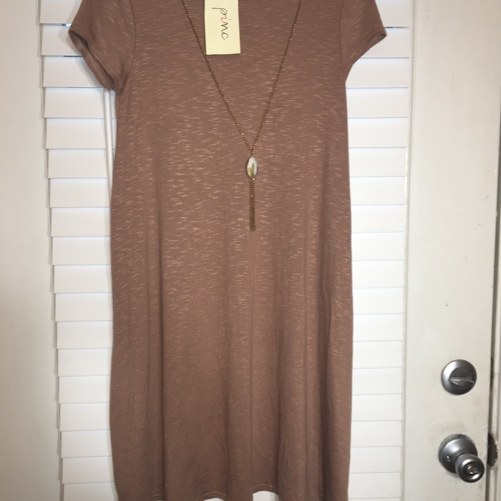 Dress - Picture 2 of 4